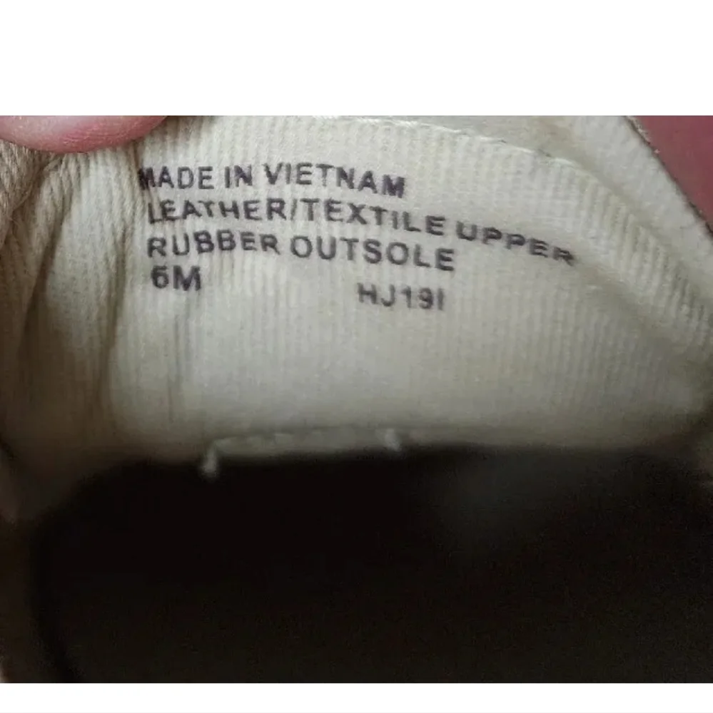 NEW Michael Kors tennis shoes sz 6 - Picture 12 of 12